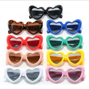 SUNOVELTIES 8 Pack Heart Shaped Sunglasses Womens Retro Cat Eye Heart Glasses Bachelorette Party Favors Bulk Classic Eyewear[T754]